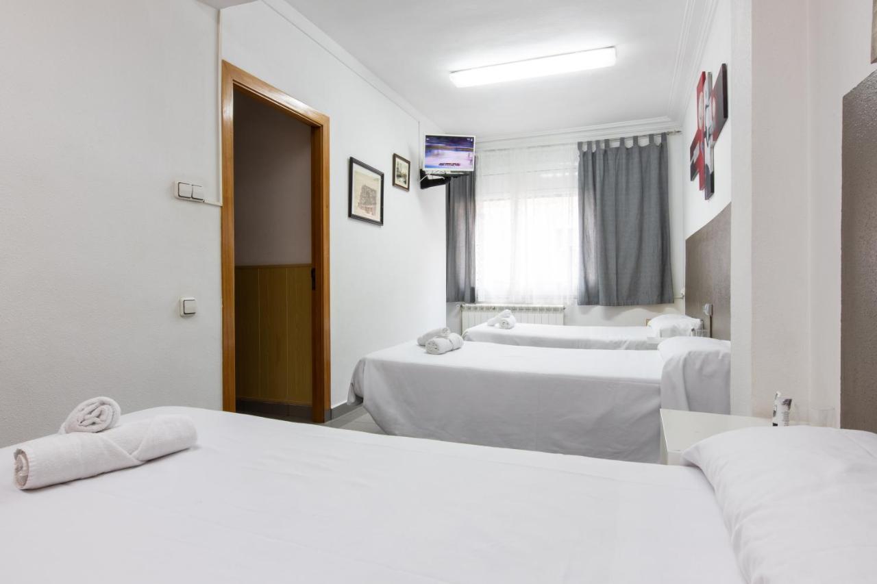 Pension Galicia Canovellas Luaran gambar